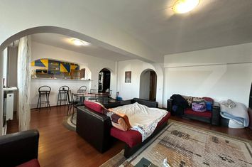Apartament 4 camere de vanzare CALEA BUCURESTI - Dolj anunturi imobiliare Dolj