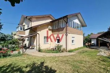 Casă - 8 camere de vanzare IASI - Iasi anunturi imobiliare Iasi