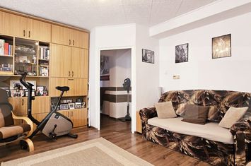 Apartament 2 camere de vanzare LENIN - Covasna anunturi imobiliare Covasna