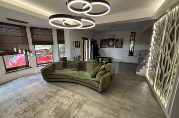 Casă - 4 camere de vanzare ZALAU - Salaj anunturi imobiliare Salaj