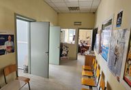 700 €, Spațiu comercial