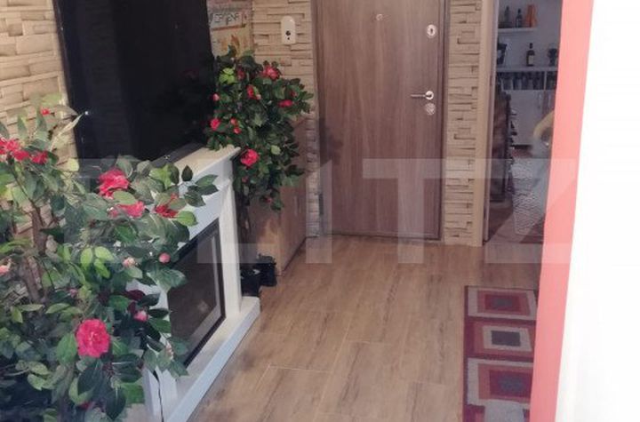 Apartament 3 camere de vanzare ROGERIUS - Bihor anunturi imobiliare Bihor