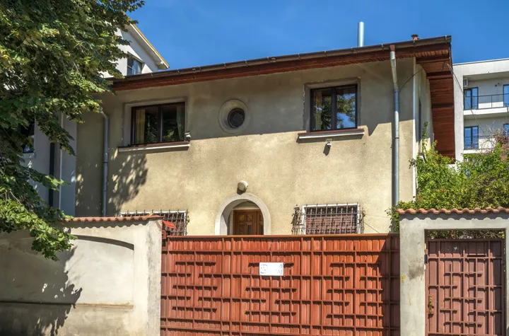 Vilă - 5 camere de vanzare DOMENII - Bucuresti anunturi imobiliare Bucuresti