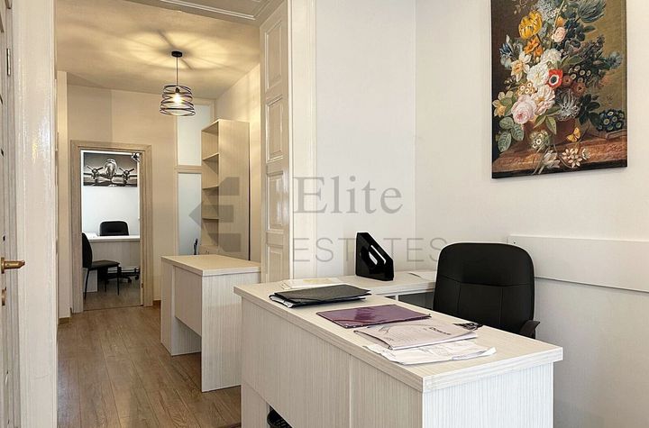 Apartament ultracentral pe Republicii pietonala Oradea anunturi imobiliare Bihor