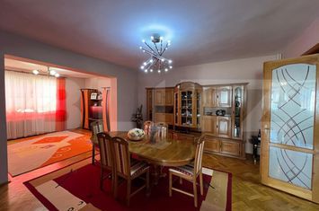 Casă - 10 camere de vanzare SATU MARE - Satu Mare anunturi imobiliare Satu Mare