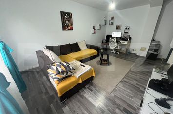 Apartament 4 camere de vanzare GAESTI - Dambovita anunturi imobiliare Dambovita