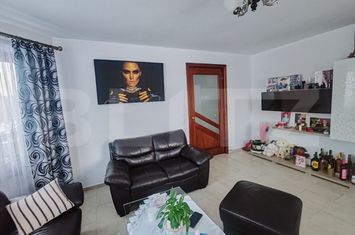 Casă - 4 camere de vanzare STROIESTI - Suceava anunturi imobiliare Suceava