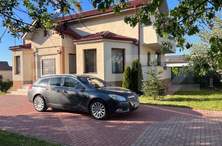 Vilă - 5 camere de vanzare CRAIOVA - Dolj anunturi imobiliare Dolj