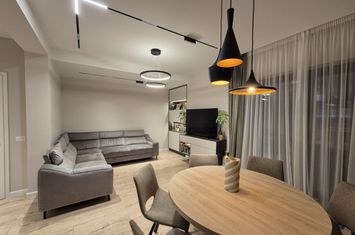 Vilă - 4 camere de vanzare TRACTORU - Brasov anunturi imobiliare Brasov