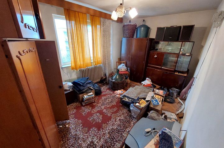 2135eu/mp Apartament 3 camere,  zona străzii Gr. Alexandrescu-Manastur anunturi imobiliare Cluj