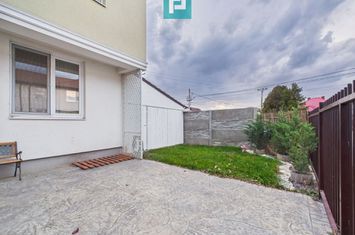 Casă cu 4 camere lângă pădure, Dumbrăvița anunturi imobiliare Timis