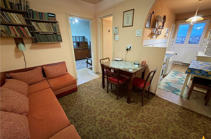 Apartament 2 camere de vanzare GARII - Mures anunturi imobiliare Mures