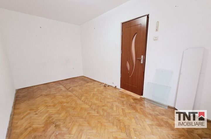 270EURO-Apartament 3 camere nedecomandat de inchiriat NEMOBILAT zona Tatarasi anunturi imobiliare Iasi