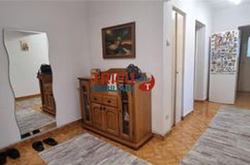 Apartament 4 camere de vanzare CETATE - Alba anunturi imobiliare Alba