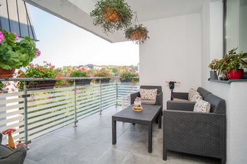 Apartament elegant de 3 camere de vânzare Rediu Comision 0% anunturi imobiliare Iasi