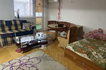 Apartament 4 camere de vanzare ULTRACENTRAL - Vrancea anunturi imobiliare Vrancea