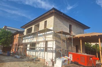 CASA INDIVIDUALA P+1+POD-4 CAMERE-METROU BERCENI anunturi imobiliare Bucuresti