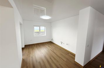 Casă - 4 camere de vanzare TARLUNGENI - Brasov anunturi imobiliare Brasov