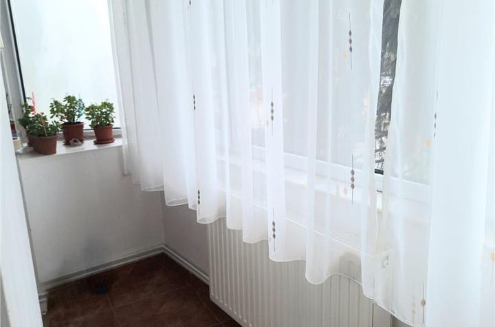 Apartament 3 camere de vanzare CENTRAL - Brasov anunturi imobiliare Brasov