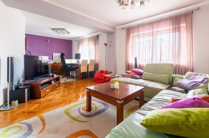 Apartament 3 camere de vanzare FALEZA - Constanta anunturi imobiliare Constanta
