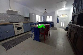 Casă - 3 camere de inchiriat CENTRAL - Sibiu anunturi imobiliare Sibiu