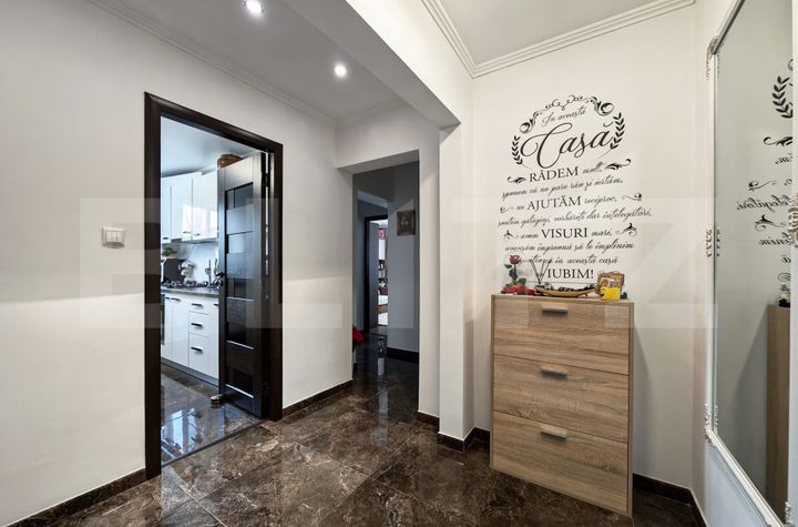 Apartament 3 camere de vanzare ROGERIUS - Bihor anunturi imobiliare Bihor