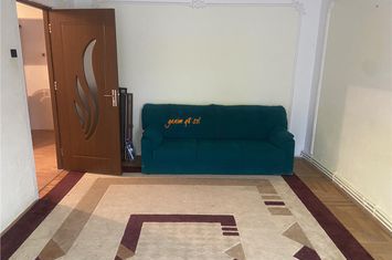 Apartament 3 camere de vanzare GARA - Vrancea anunturi imobiliare Vrancea