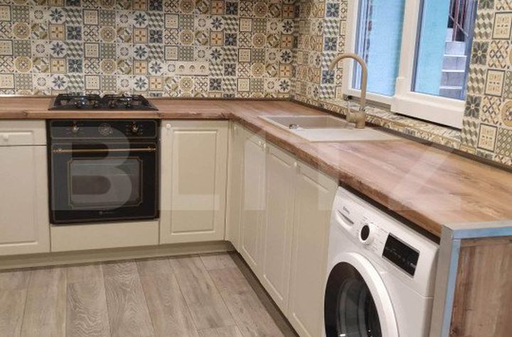 Vilă - 12 camere de vanzare TIMISOARA - Timis anunturi imobiliare Timis