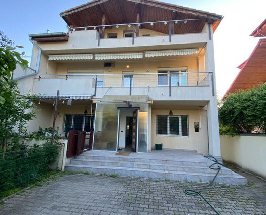 Casă 8 cam Grivitei, 355 mp