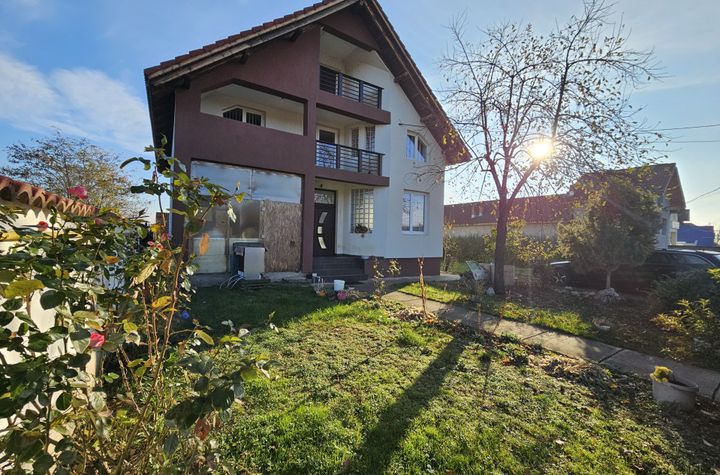 Vilă - 7 camere de vanzare BALESTI - Gorj anunturi imobiliare Gorj