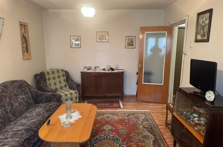 Apartament 3 camere de inchiriat BRASOV - Brasov anunturi imobiliare Brasov