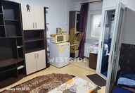 45.000 €, Garsonieră