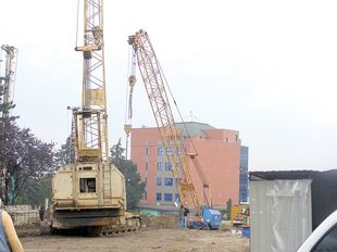 Akademia Center, al treilea mall al Clujului, va fi gata abia in 2011