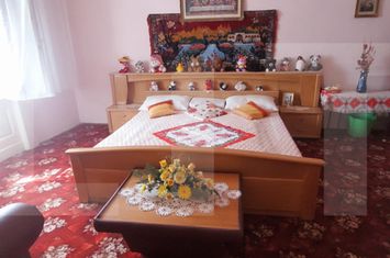 Apartament 4 camere de vanzare ARAD - Arad anunturi imobiliare Arad