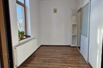 Inchiriere apartament 2 camere in vila Palatul Cotroceni metrou anunturi imobiliare Bucuresti