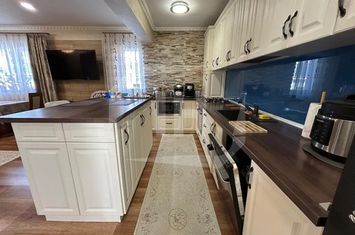 Apartament 4 camere de vanzare CLUJ-NAPOCA - Cluj anunturi imobiliare Cluj