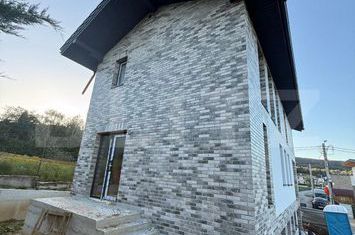 Vilă - 6 camere de vanzare CLUJ-NAPOCA - Cluj anunturi imobiliare Cluj