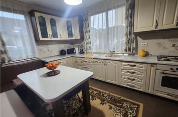 Vilă - 4 camere de vanzare MOARA - Suceava anunturi imobiliare Suceava