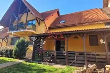 Casă - 9 camere de vanzare TRAIAN - Valcea anunturi imobiliare Valcea