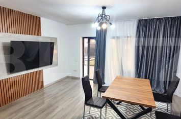 Casă - 8 camere de vanzare TARGOVISTE - Dambovita anunturi imobiliare Dambovita