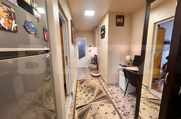 Apartament 3 camere de vanzare HUNEDOARA - Hunedoara anunturi imobiliare Hunedoara