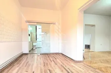 Apartament cu 2 camere, 90 mp construiti, Zona Centrala anunturi imobiliare Arad