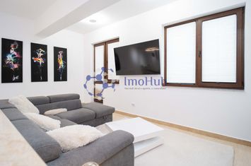 Penthouse exclusivist ultracentral, 220 mp, lift privat, comision 0! anunturi imobiliare Iasi