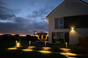 Vilă - 4 camere de inchiriat BARTOLOMEU - Brasov anunturi imobiliare Brasov