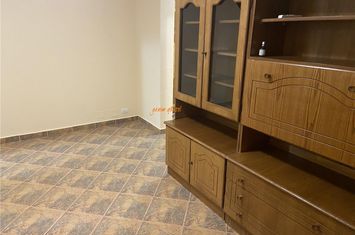 Apartament 3 camere de vanzare SUD - Vrancea anunturi imobiliare Vrancea