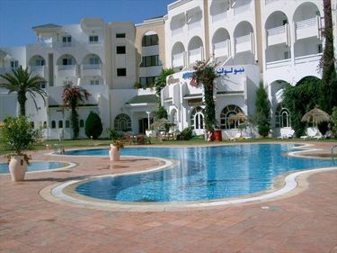România învaţă să facă turism de la Tunisia şi Portugalia