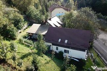 Casă - 12 camere de vanzare MOIECIU - Brasov anunturi imobiliare Brasov