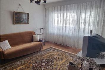 Apartament 3 camere de vanzare CENTRAL - Valcea anunturi imobiliare Valcea