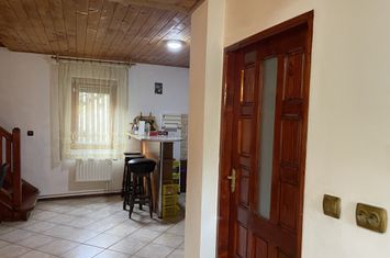 Casă - 7 camere de vanzare MOIECIU - Brasov anunturi imobiliare Brasov