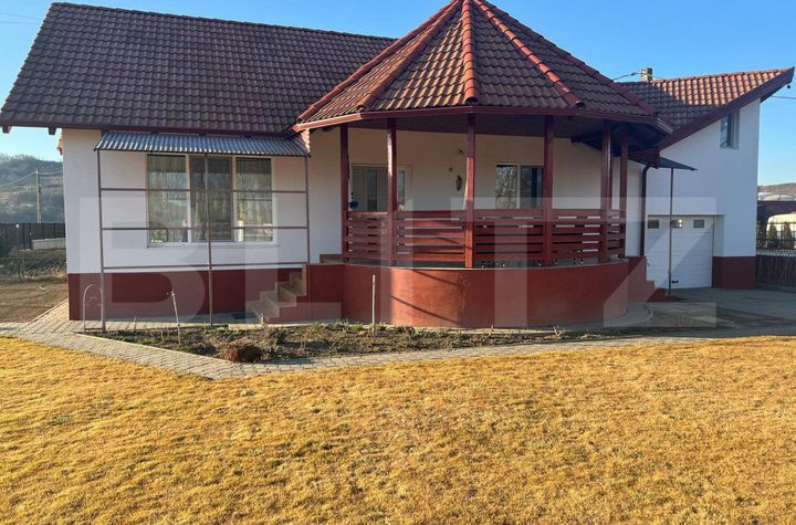 Casă - 8 camere de vanzare CURTENI - Mures anunturi imobiliare Mures